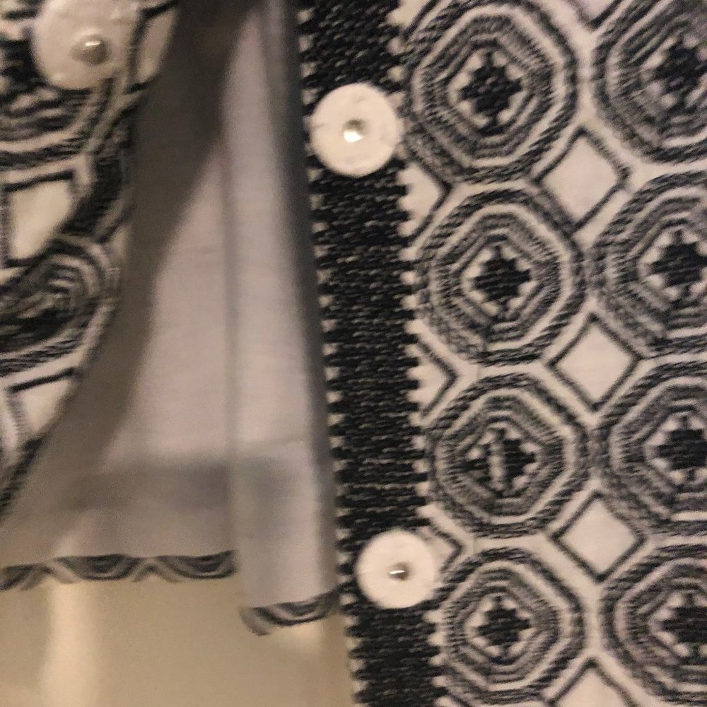 T Tahari Embroidered Jacket - Picture 2 of 3